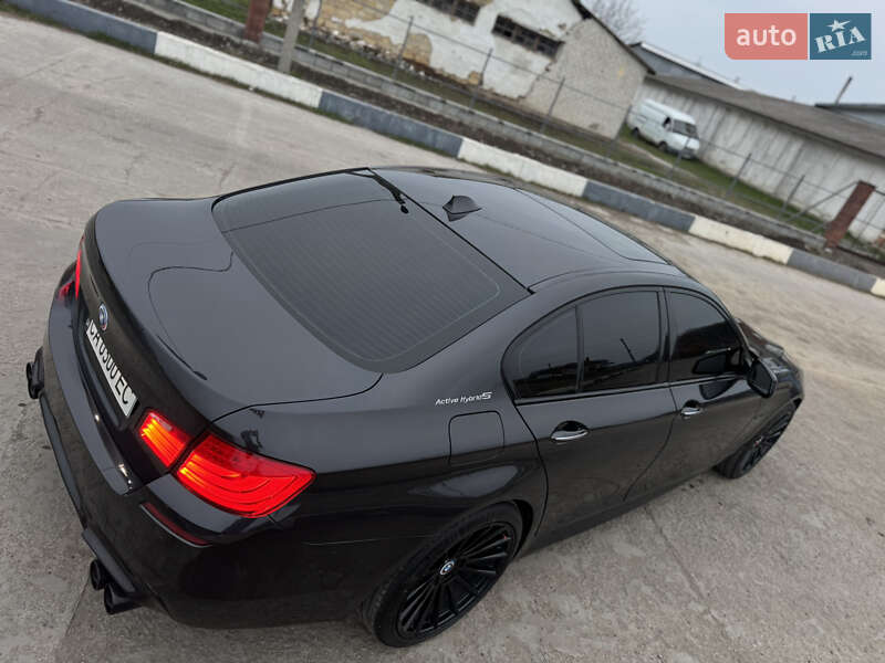 Седан BMW 5 Series 2012 в Умані