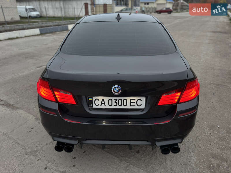 Седан BMW 5 Series 2012 в Умані