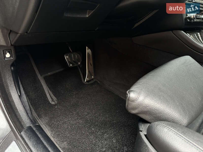 Седан BMW 5 Series 2012 в Умані