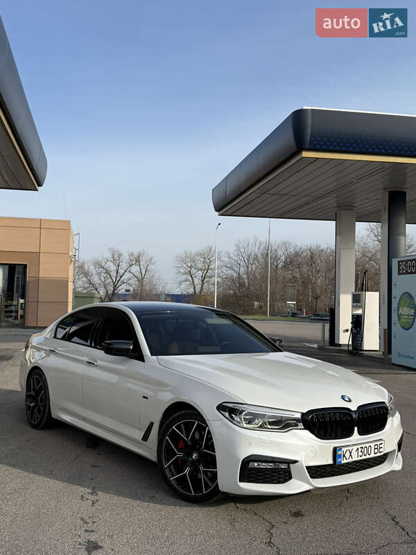 Седан BMW 5 Series 2017 в Днепре