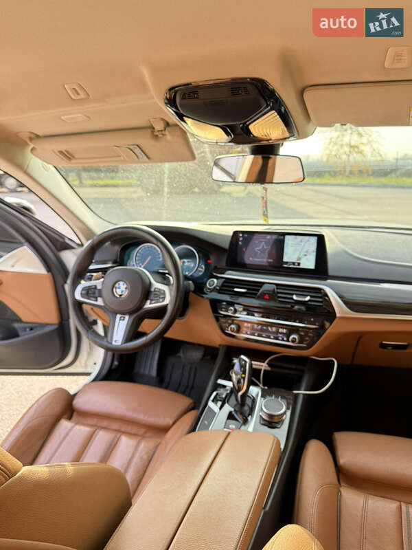 Седан BMW 5 Series 2017 в Днепре