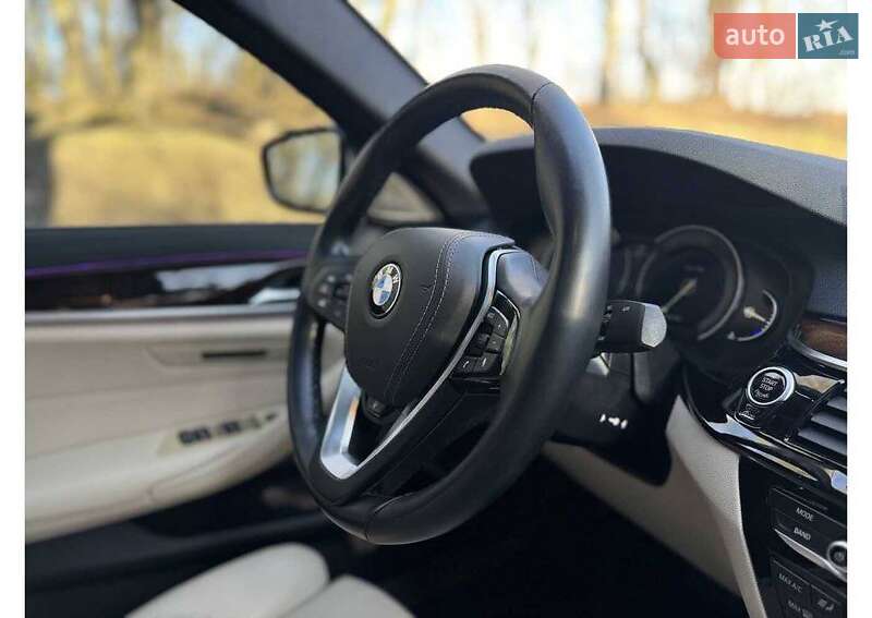 Седан BMW 5 Series 2018 в Киеве