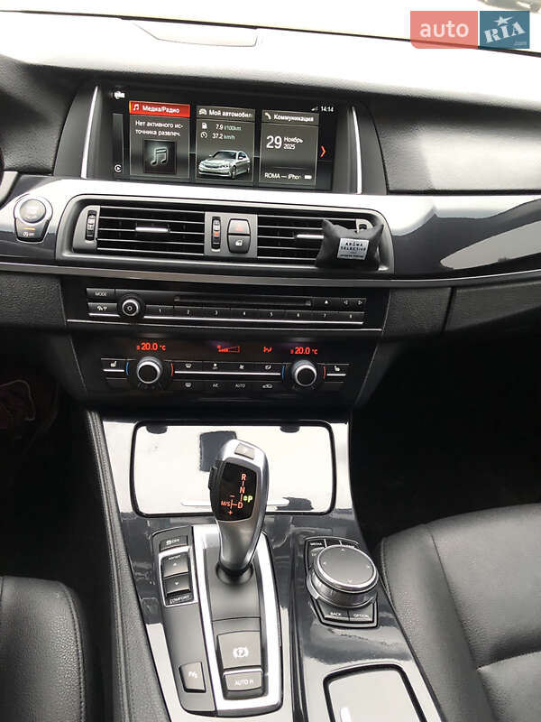 Седан BMW 5 Series 2014 в Ровно