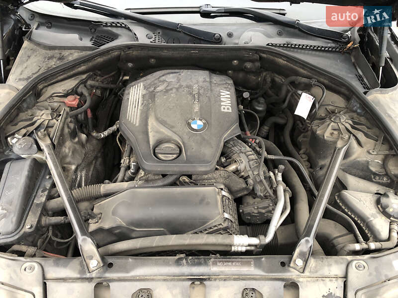 Седан BMW 5 Series 2014 в Ровно