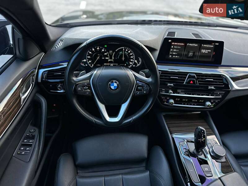 Седан BMW 5 Series 2018 в Киеве