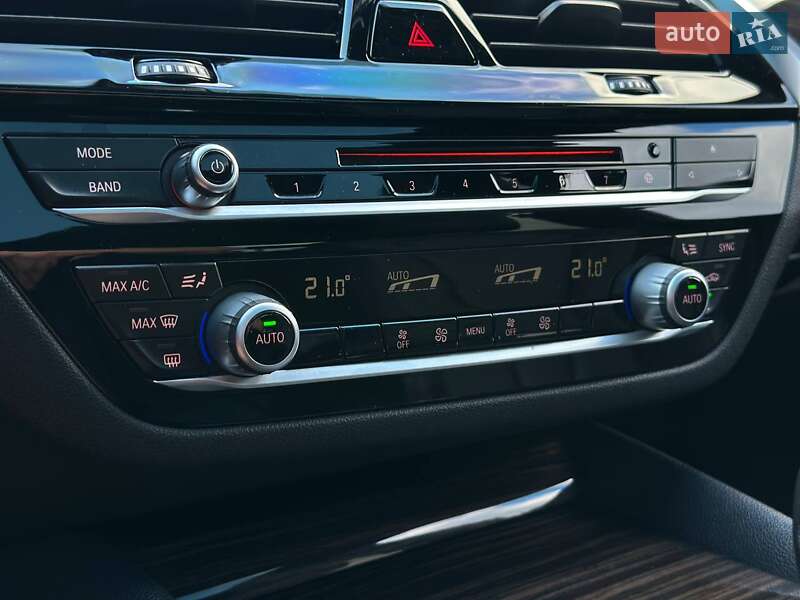 Седан BMW 5 Series 2018 в Киеве