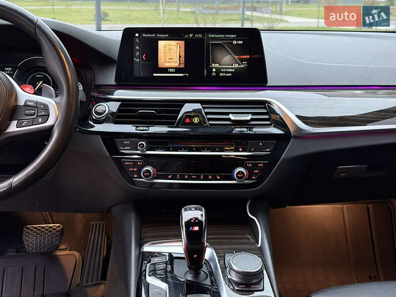 Седан BMW 5 Series 2018 в Киеве фото 21 Седан BMW 5 Series 2018 в Киеве