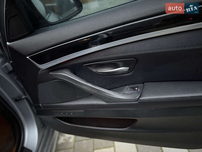 Седан BMW 5 Series 2011 в Хмельницком