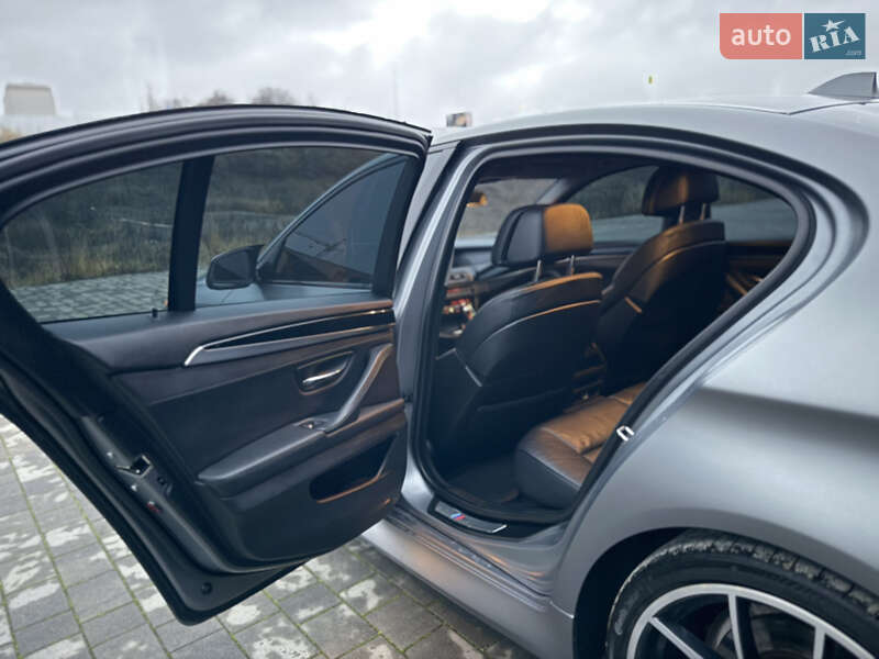 Седан BMW 5 Series 2011 в Хмельницком
