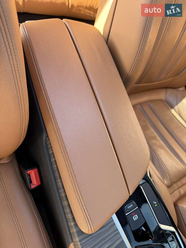 Седан BMW 5 Series 2020 в Стрые фото 79 Седан BMW 5 Series 2020 в Стрые