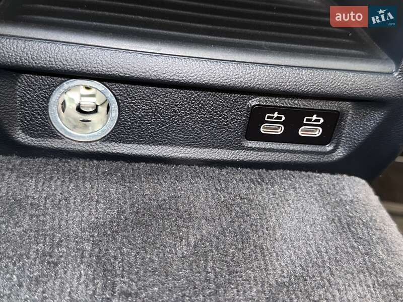 Седан BMW 5 Series 2020 в Стрые фото 87 Седан BMW 5 Series 2020 в Стрые