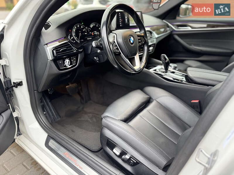 Седан BMW 5 Series 2017 в Виннице