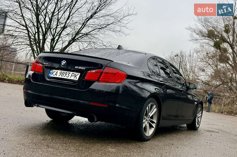 Седан BMW 5 Series 2011 в Киеве