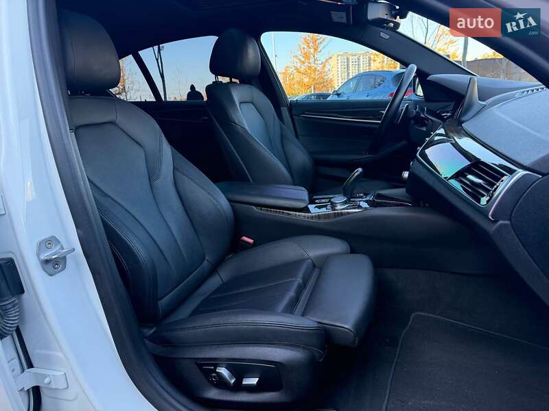 Седан BMW 5 Series 2018 в Киеве