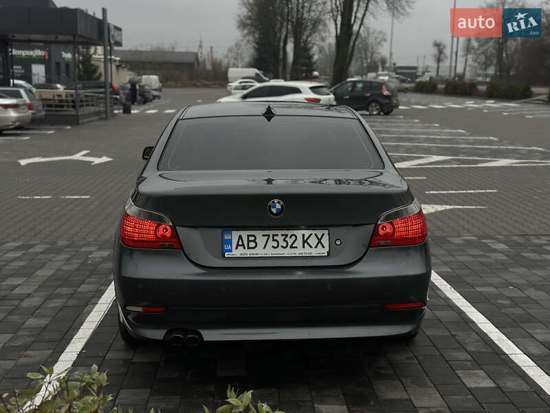 Седан BMW 5 Series 2004 в Виннице