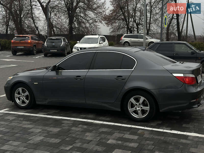 Седан BMW 5 Series 2004 в Виннице