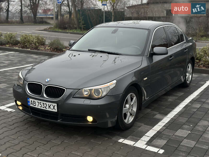 Седан BMW 5 Series 2004 в Виннице