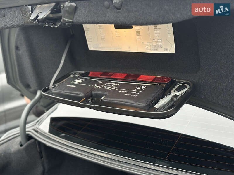 Седан BMW 5 Series 2004 в Виннице