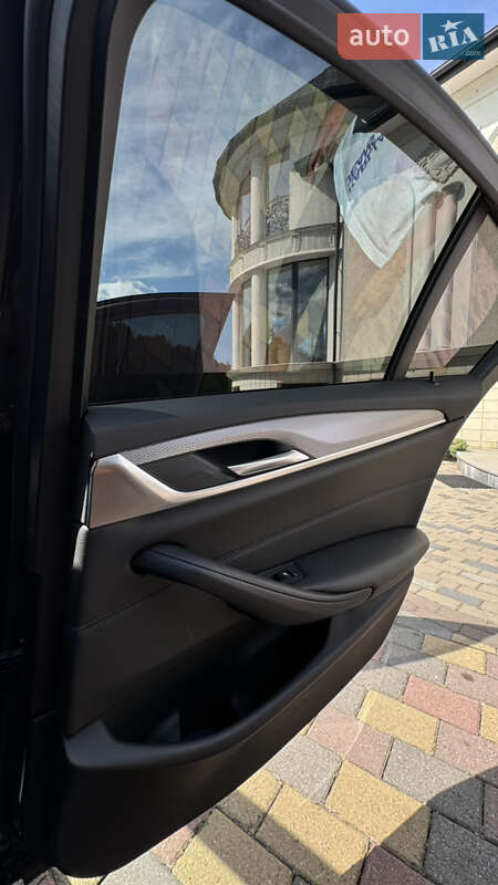 Седан BMW 5 Series 2017 в Мукачевому