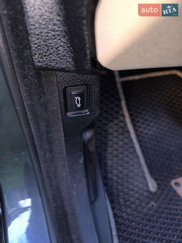 Седан BMW 5 Series 2010 в Киеве фото 20 Седан BMW 5 Series 2010 в Киеве