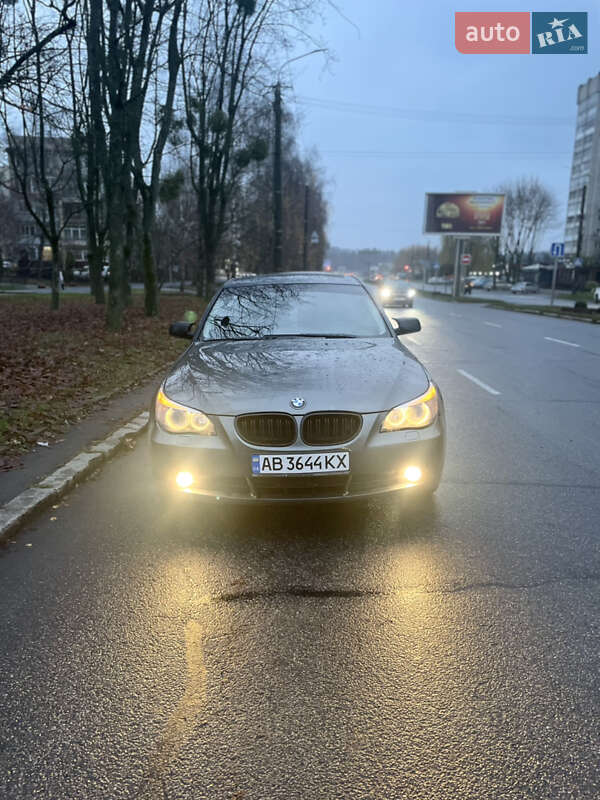 Седан BMW 5 Series 2003 в Виннице