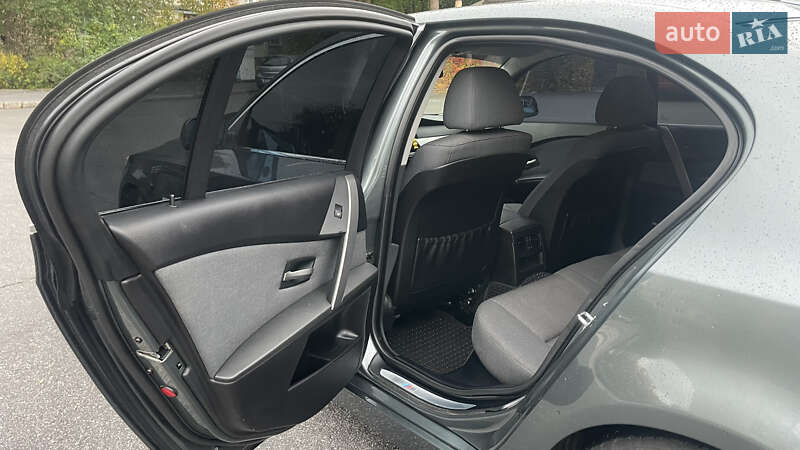 Седан BMW 5 Series 2003 в Виннице