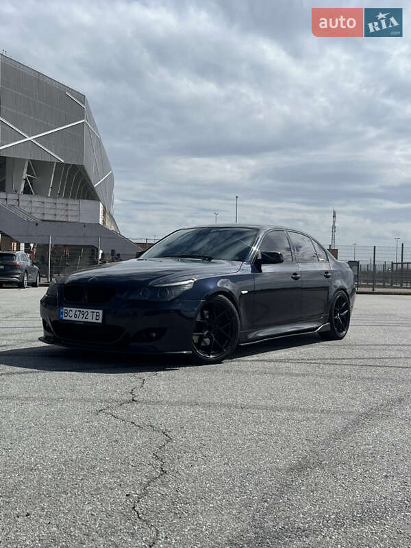 Седан BMW 5 Series 2007 в Львове