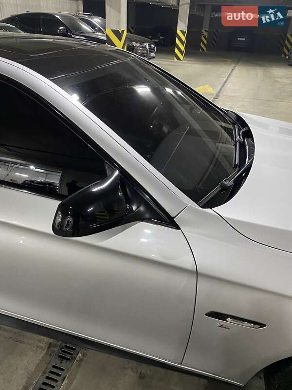 Седан BMW 5 Series 2010 в Дніпрі фото 15 Седан BMW 5 Series 2010 в Дніпрі