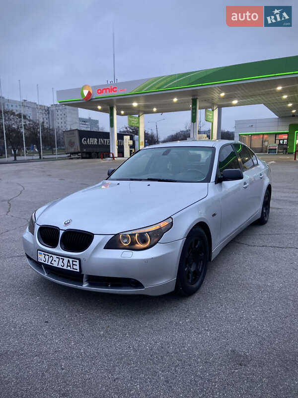 Седан BMW 5 Series 2003 в Запорожье