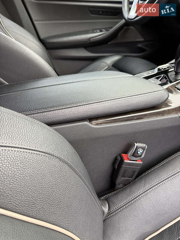 Седан BMW 5 Series 2017 в Полтаве