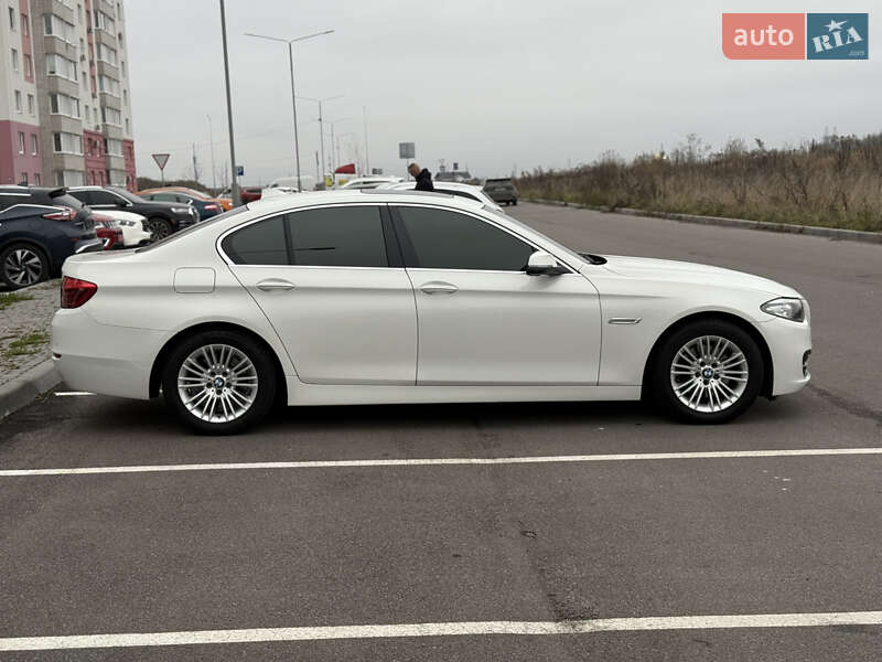 Седан BMW 5 Series 2014 в Вінниці