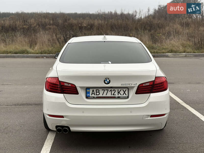 Седан BMW 5 Series 2014 в Вінниці