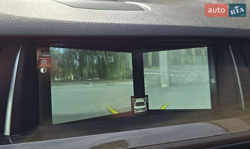 Седан BMW 5 Series 2013 в Львові