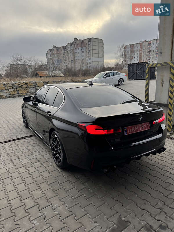 Седан BMW 5 Series 2021 в Брошневі-Облозі