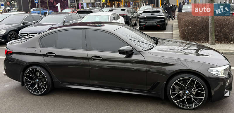 Седан BMW 5 Series 2018 в Києві фото 14 Седан BMW 5 Series 2018 в Києві