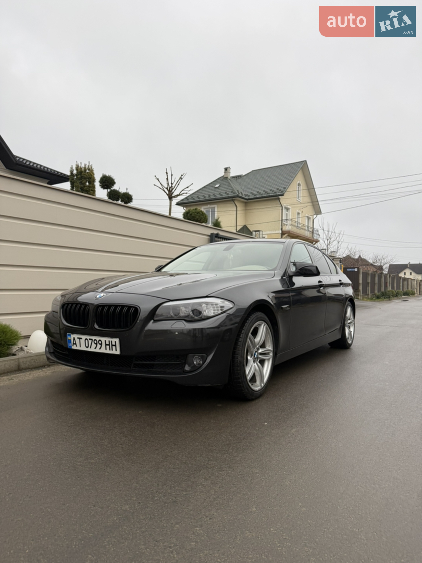 2010 BMW 5er - мініатюра 2
