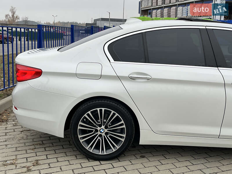 Седан BMW 5 Series 2017 в Ковеле