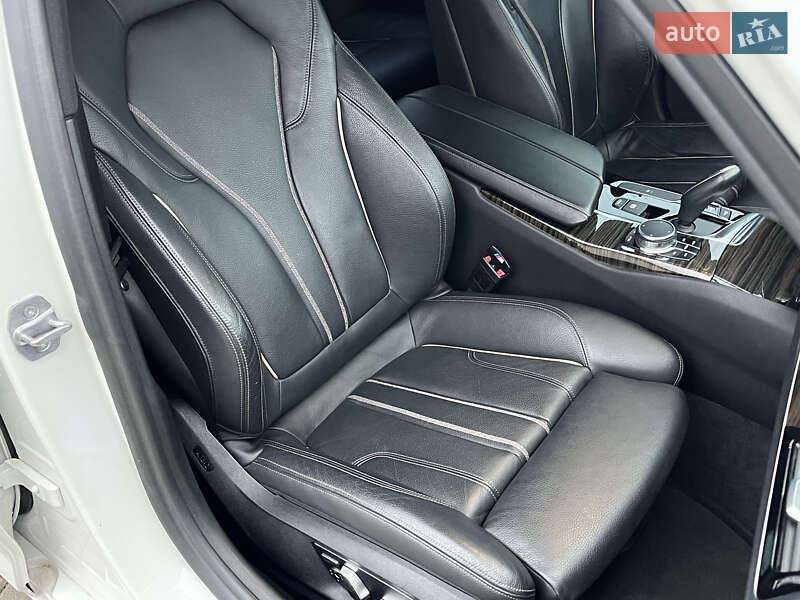 Седан BMW 5 Series 2017 в Ковеле