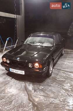 Седан BMW 5 Series 1994 в Вінниці