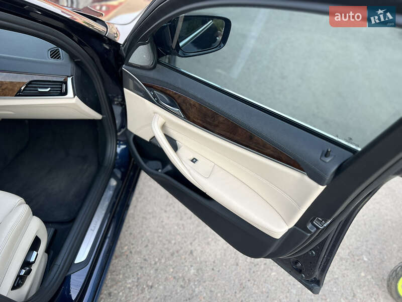 Седан BMW 5 Series 2017 в Одессе