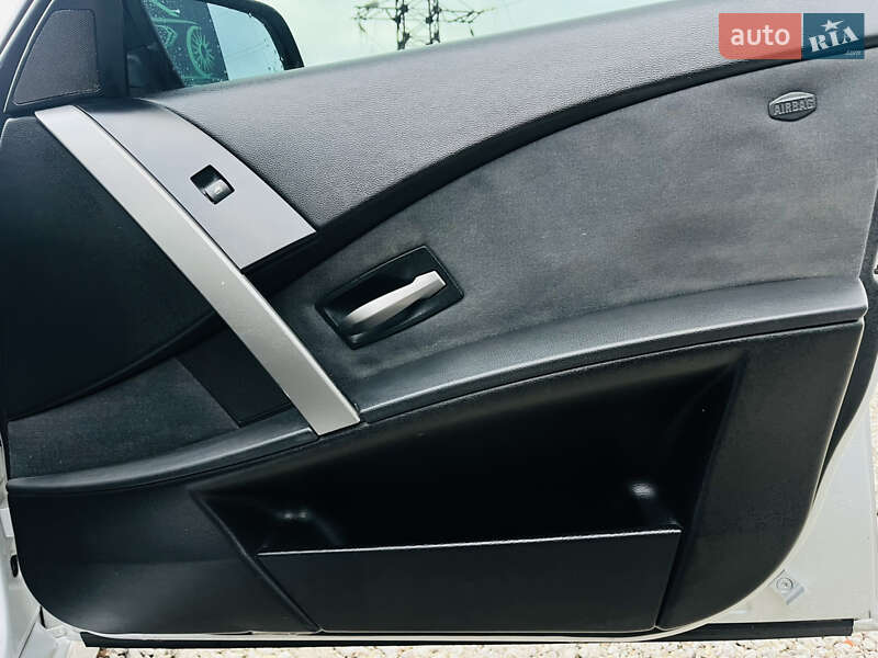 Седан BMW 5 Series 2004 в Харкові