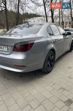 Седан BMW 5 Series 2003 в Новояворовске
