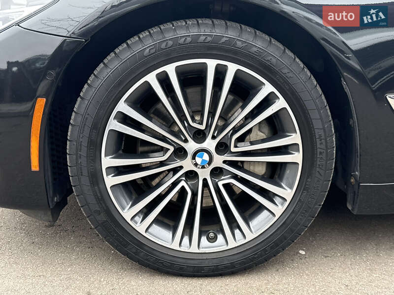 Седан BMW 5 Series 2017 в Киеве