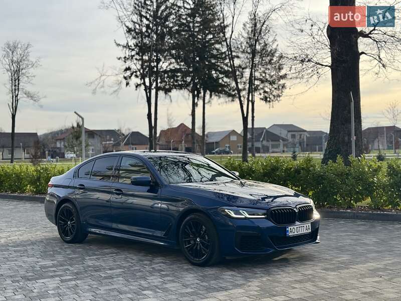 Седан BMW 5 Series 2021 в Мукачево