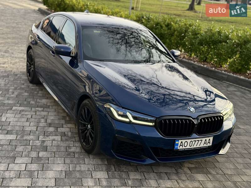 Седан BMW 5 Series 2021 в Мукачево