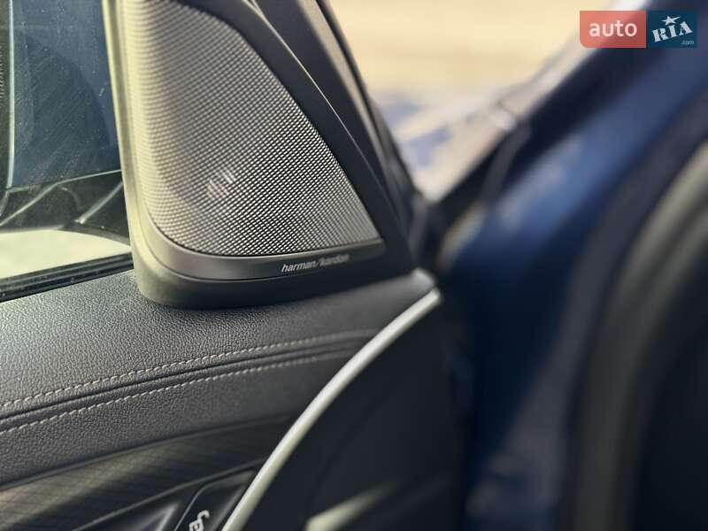 Седан BMW 5 Series 2021 в Мукачево