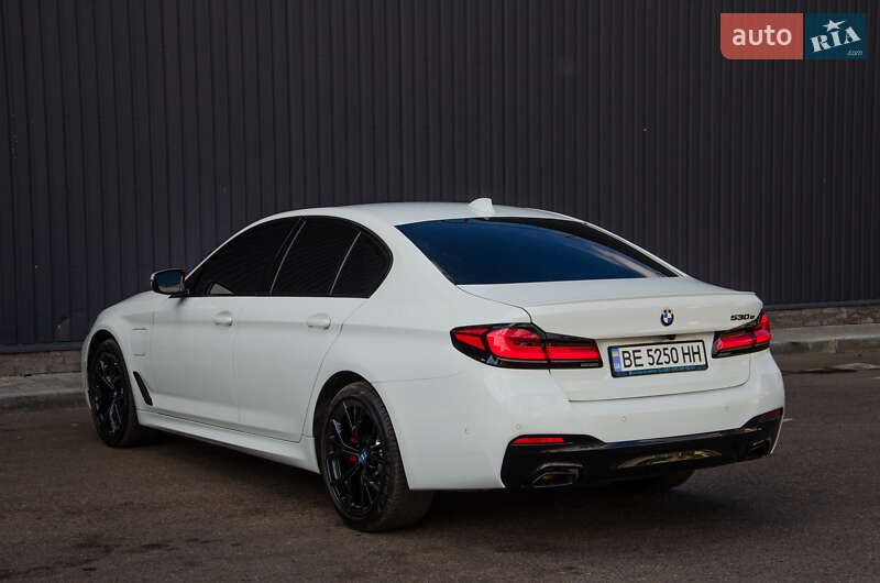 Седан BMW 5 Series 2022 в Миколаєві