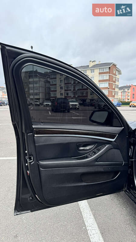 Седан BMW 5 Series 2014 в Киеве
