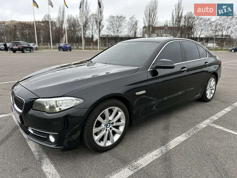 Седан BMW 5 Series 2015 в Дніпрі