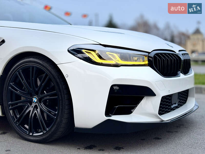 Седан BMW 5 Series 2020 в Дніпрі
